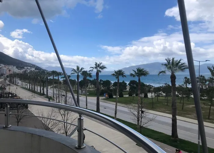 アパート Vale House Vlorë